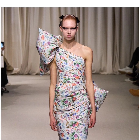 Meet your Posher, Racheal - Picture 1 of 1